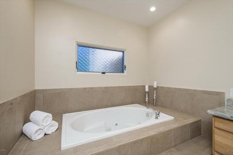 704 E Ocotillo Rd, Phoenix, AZ 85014 photo 22