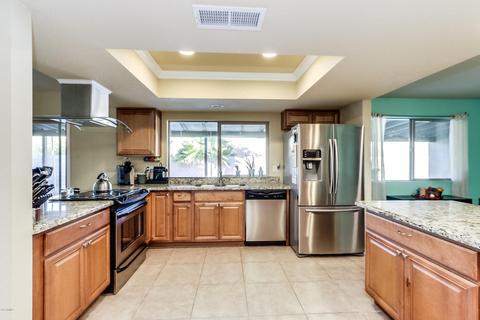 2086 E Greenway Dr, Tempe, AZ 85282 photo 4