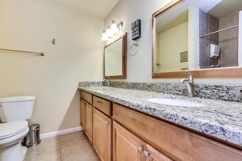 2086 E Greenway Dr, Tempe, AZ 85282 photo 18