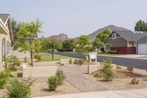3840 N 48th Pl, Phoenix, AZ 85018 photo 2