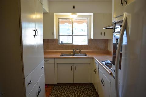 845 E Flynn Ln, Phoenix, AZ 85014 photo 8