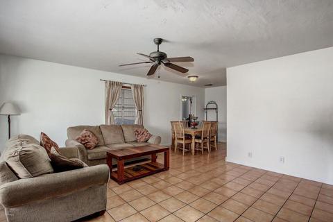 845 E Flynn Ln, Phoenix, AZ 85014 photo 6