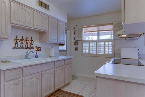 2828 E Corrine Dr, Phoenix, AZ 85032 photo 9