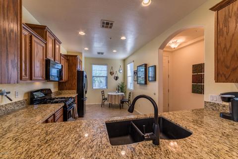 3256 E Meadowview Dr, Gilbert, AZ 85298 photo 9