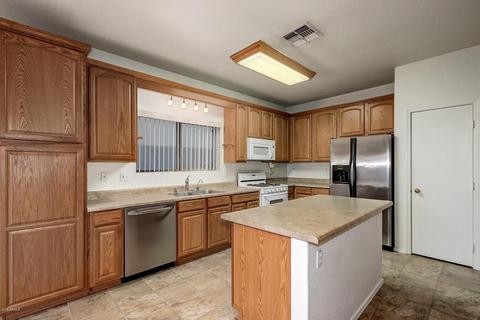 514 E Milada Dr, Phoenix, AZ 85042 photo 6