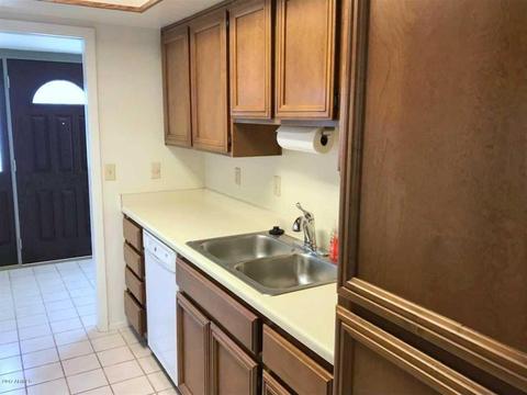 802 E Michelle Dr, Phoenix, AZ 85022 photo 2