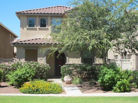 1069 S Hawk Ln, Gilbert, AZ 85296 photo 1