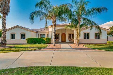 2128 E Maplewood St, Gilbert, AZ 85297 photo 1