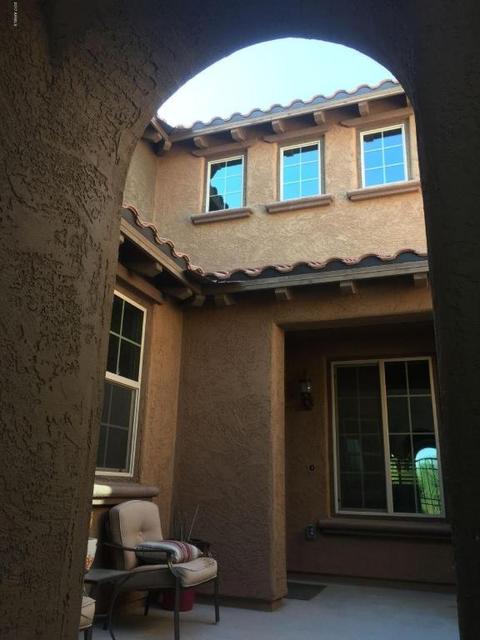 3642 E Cat Balue Dr, Phoenix, AZ 85050 photo 3