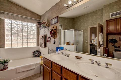 613 E Cathy Dr, Gilbert, AZ 85296 photo 16
