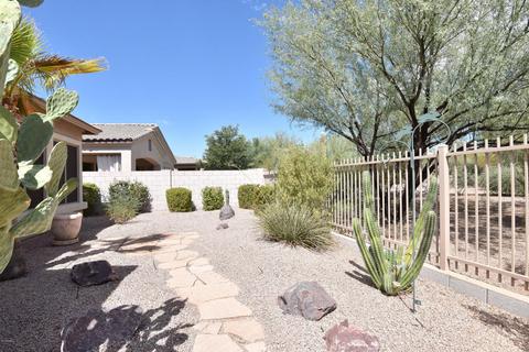 5044 E Robin Ln, Phoenix, AZ 85054 photo 11
