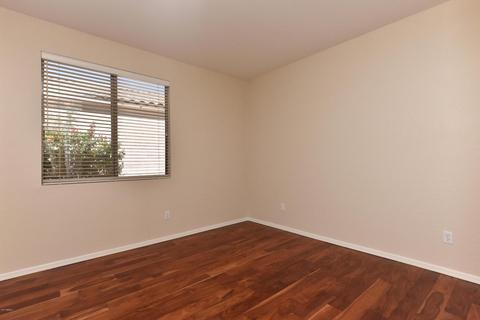 5044 E Robin Ln, Phoenix, AZ 85054 photo 23
