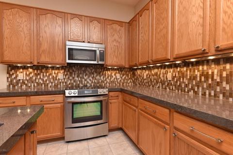 5044 E Robin Ln, Phoenix, AZ 85054 photo 6
