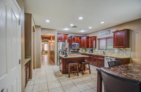 2932 Eleana Ln, Gilbert, AZ 85298 photo 4
