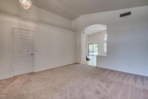 1094 E Jasper Dr, Gilbert, AZ 85296 photo 4