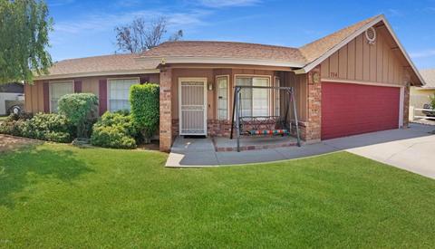 754 S 38th St, Mesa, AZ 85206 photo 3