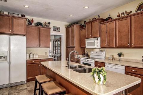2435 S Honeysuckle Cir, Mesa, AZ 85209 photo 12