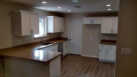 3907 W Davidson Ln, Phoenix, AZ 85051 photo 7