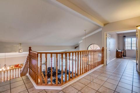 421 S Tiago Dr, Gilbert, AZ 85233 photo 33