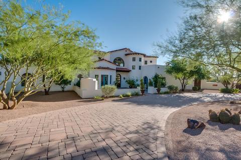 4931 E White Gates Dr, Phoenix, AZ 85018 photo 2