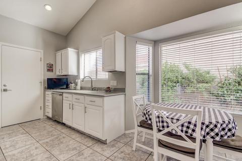 4135 E Cholla Canyon Dr, Phoenix, AZ 85044 photo 14