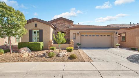 4513 E Carob Dr, Gilbert, AZ 85298 photo 1