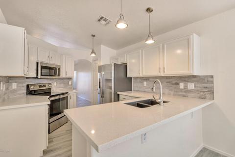 2240 E Ross Ave, Phoenix, AZ 85024 photo 2