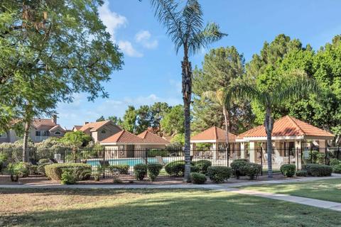 1633 E Lakeside Dr #64, Gilbert, AZ 85234 photo 2