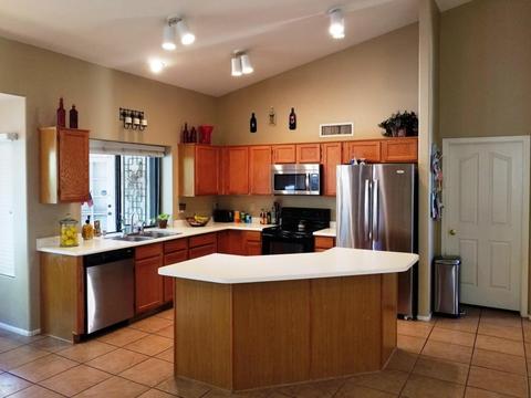 1108 W Iris Dr, Gilbert, AZ 85233 photo 3
