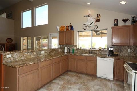 3352 E Wickieup Ln, Phoenix, AZ 85050 photo 19