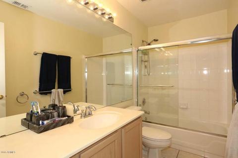 3352 E Wickieup Ln, Phoenix, AZ 85050 photo 33