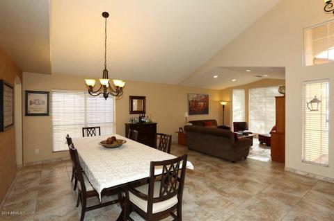 3352 E Wickieup Ln, Phoenix, AZ 85050 photo 7