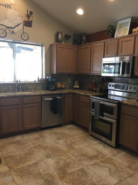 3352 E Wickieup Ln, Phoenix, AZ 85050 photo 16