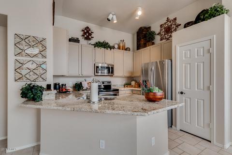 4749 E Thunderhill Pl, Phoenix, AZ 85044 photo 9