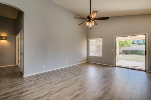 2257 E Manor Dr, Gilbert, AZ 85296 photo 9