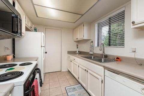 1352 E Highland Ave #214, Phoenix, AZ 85014 photo 12