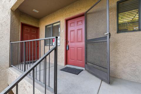 1352 E Highland Ave #214, Phoenix, AZ 85014 photo 4
