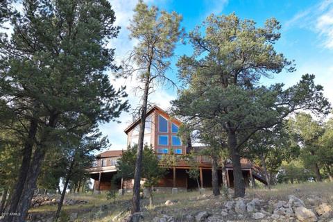 2805 Skyhawk Dr, Overgaard, AZ 85933 photo 2
