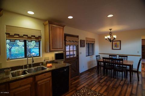 2805 Skyhawk Dr, Overgaard, AZ 85933 photo 9