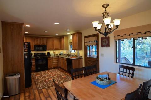 2805 Skyhawk Dr, Overgaard, AZ 85933 photo 8