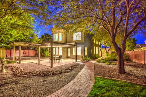 4310 E Glenhaven Dr, Phoenix, AZ 85048 photo 1