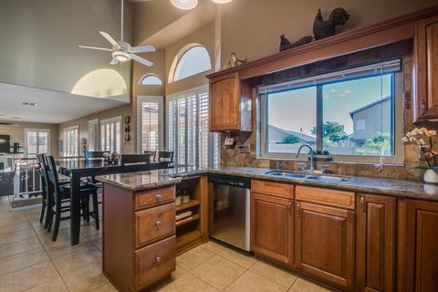 663 W Johnson Dr, Gilbert, AZ 85233 photo 7