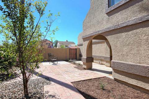 448 E Utopia Rd, Phoenix, AZ 85024 photo 2