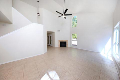 448 E Utopia Rd, Phoenix, AZ 85024 photo 3