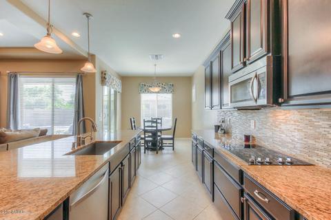 2891 E Ridgewood Ln, Gilbert, AZ 85298 photo 4