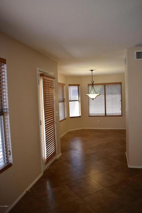 2183 E Pinto Dr, Gilbert, AZ 85296 photo 4