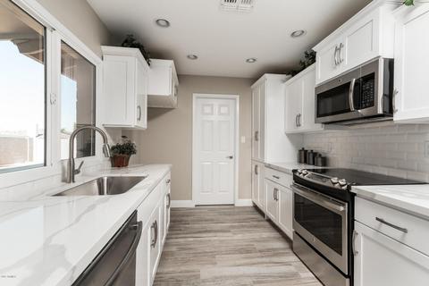 3520 E Sahuaro Dr, Phoenix, AZ 85028 photo 9
