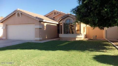 519 E Cantebria Dr, Gilbert, AZ 85296 photo 1