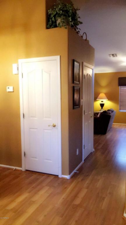 519 E Cantebria Dr, Gilbert, AZ 85296 photo 2