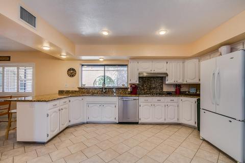 2225 E Vaughn Ave, Gilbert, AZ 85234 photo 18